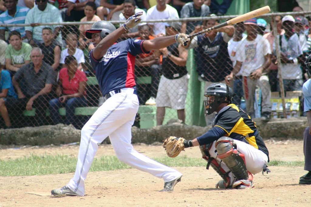 Cesar Guillen de los Mineros de Bonao 